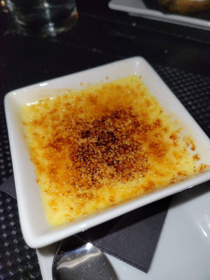 Attached picture Altro creme brulee.jpg